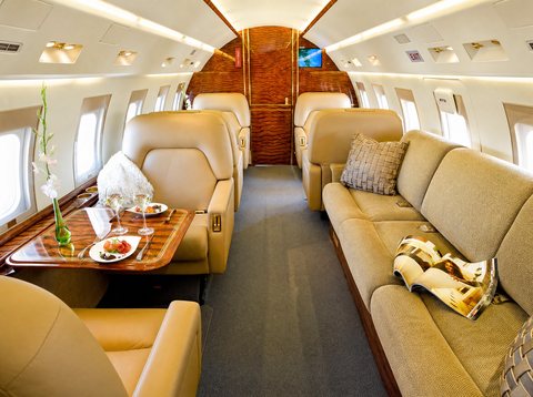 Aero JL Challenger 601 cabin interior